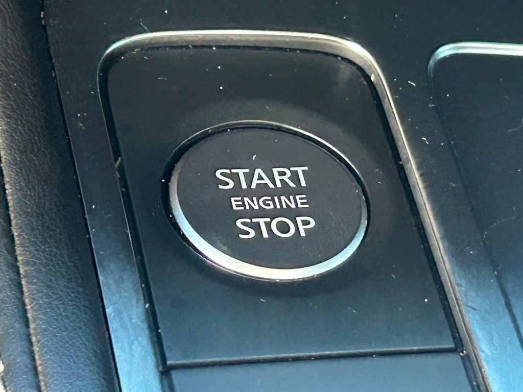 Used 2023 INFINITI QX60 Sensory w/ Cargo Package image 43