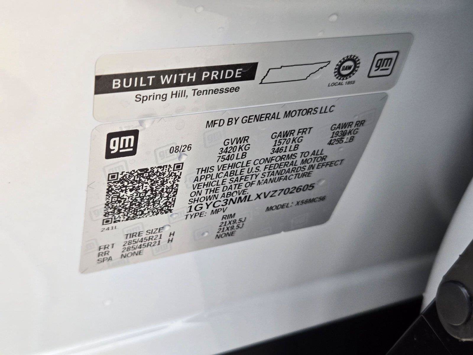 New 2027 Cadillac Vistiq Sport w/ LPO, Floor Liner Package AWD/4WD image 32