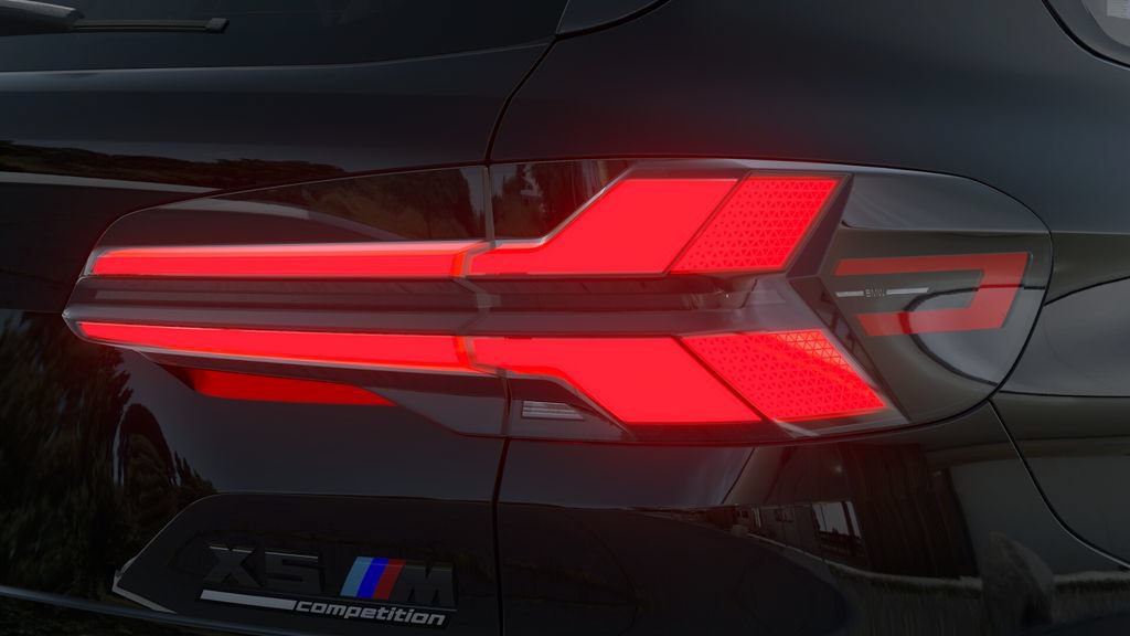 New 2026 BMW X5 M Competition w/ Executive Package AWD/4WD image 32