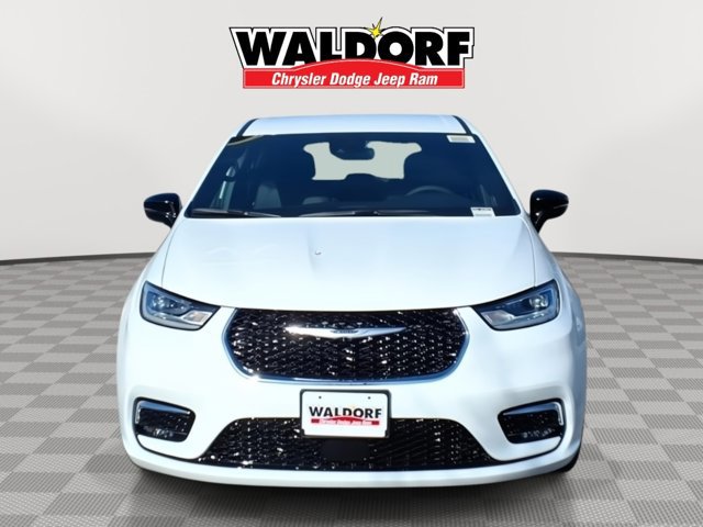 New 2026 Chrysler Pacifica Select image 6