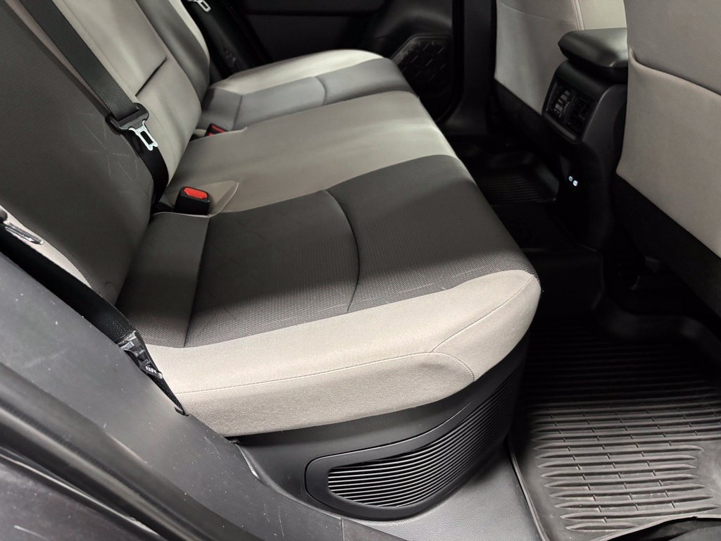 Used 2025 Toyota RAV4 XLE AWD/4WD image 50
