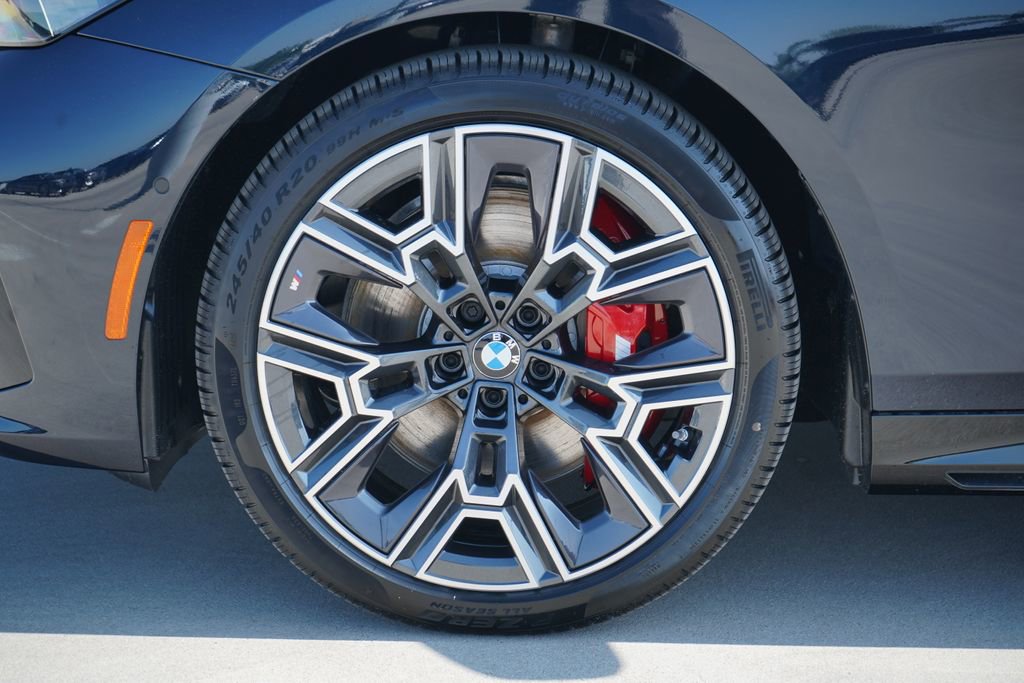 New 2026 BMW 540i xDrive w/ Executive Package image 5