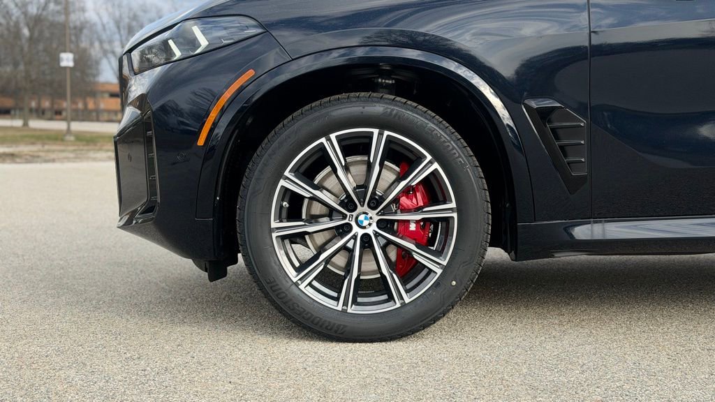 New 2026 BMW X5 xDrive40i w/ M Sport Package image 2