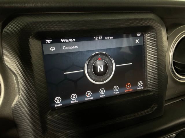 Used 2019 Jeep Wrangler Unlimited Sahara image 16