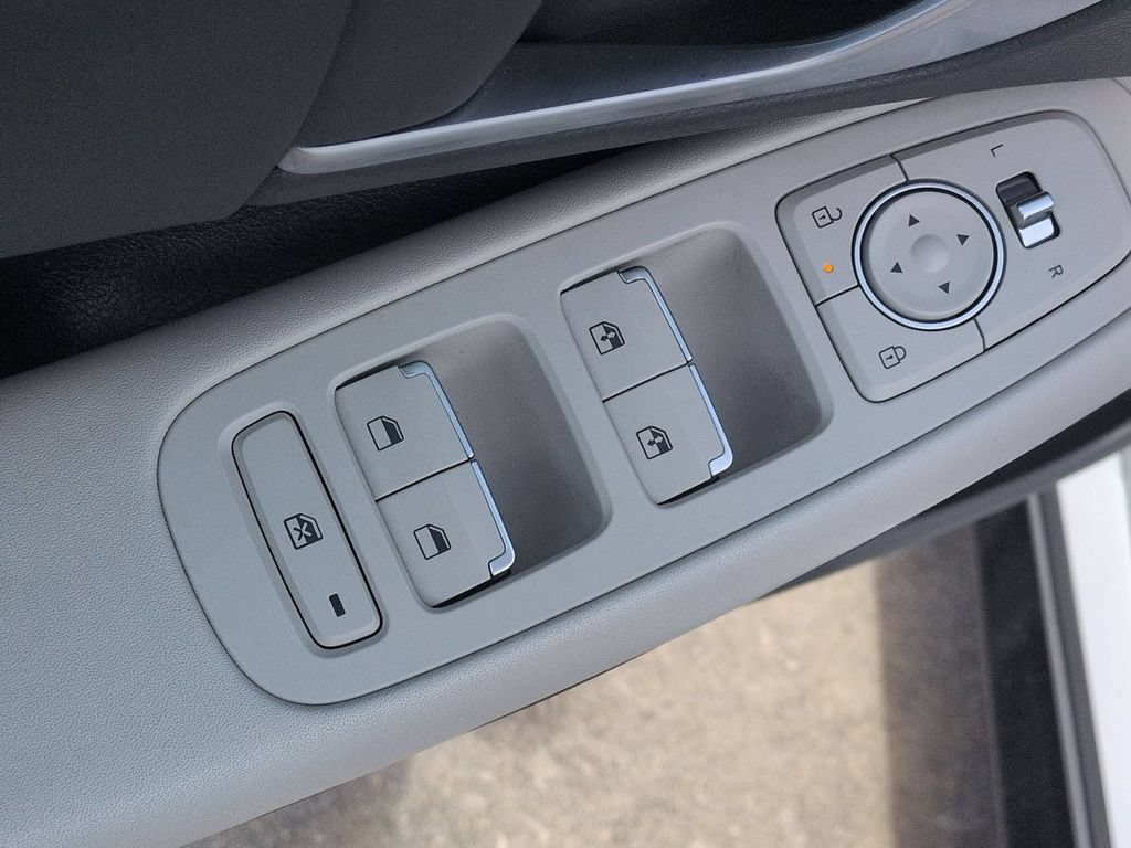 Used 2025 Hyundai Sonata SEL FWD image 13