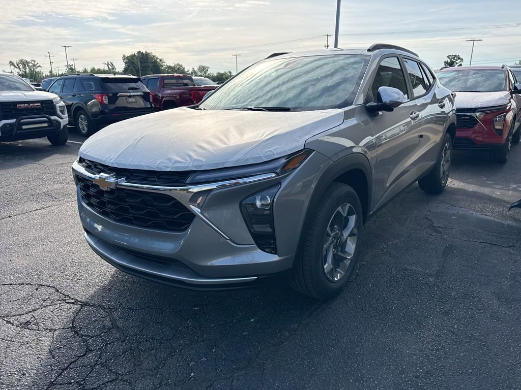 New 2026 Chevrolet Trax LT FWD image 1