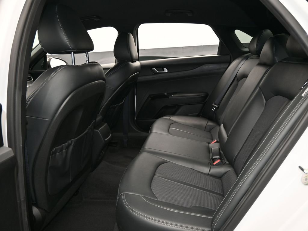 Used 2023 Kia K5 GT-Line image 33