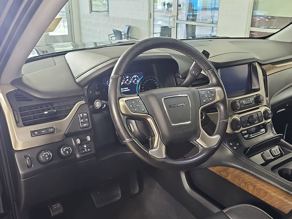 Certified 2020 GMC Yukon Denali w/ Denali Premium Package AWD/4WD image 22