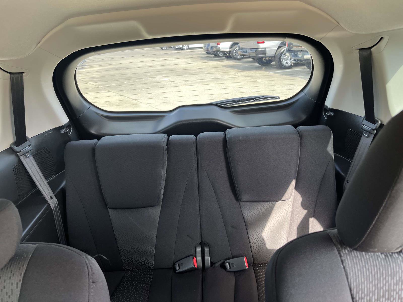 Used 2012 MAZDA MAZDA5 Sport image 8