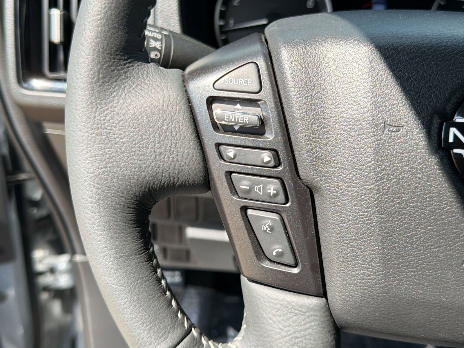 Used 2026 Nissan Frontier SV w/ All-Weather Content Package RWD image 15
