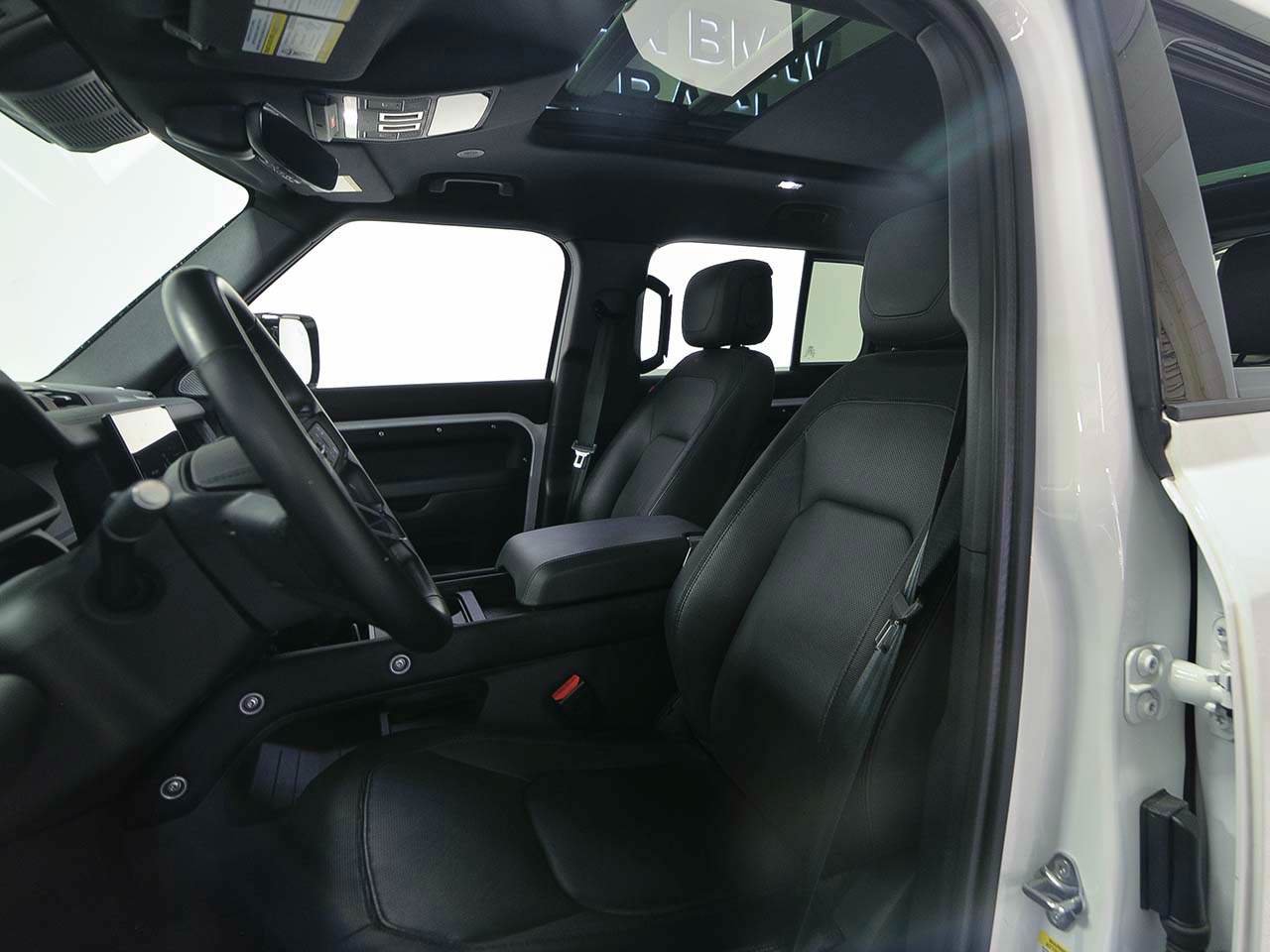 Used 2024 Land Rover Defender 130 Outbound AWD/4WD image 8