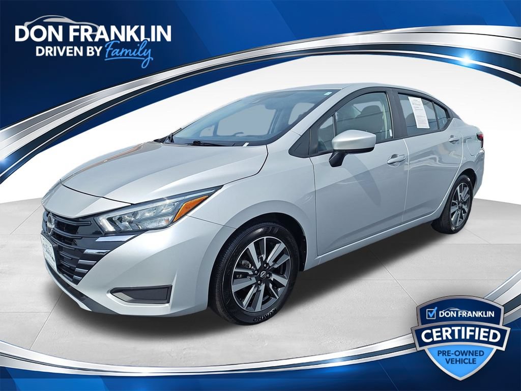 Used 2025 Nissan Versa SV FWD image 1