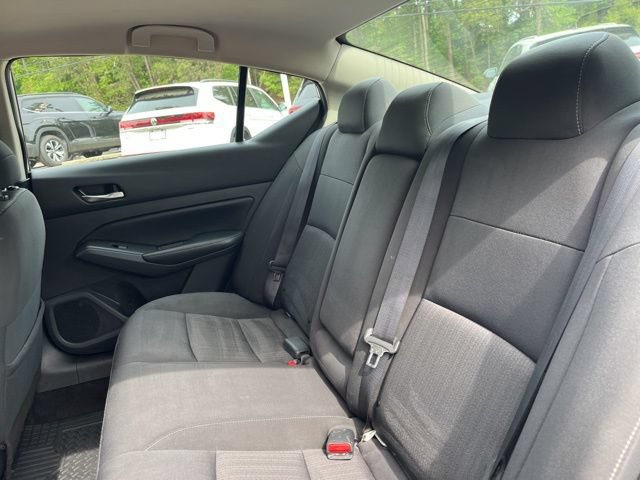 Used 2022 Nissan Altima 2.5 SV FWD image 13