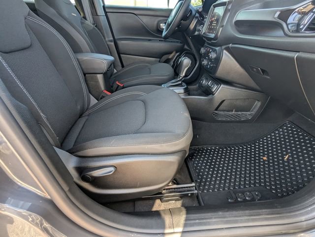 Used 2023 Jeep Renegade Altitude AWD/4WD image 21
