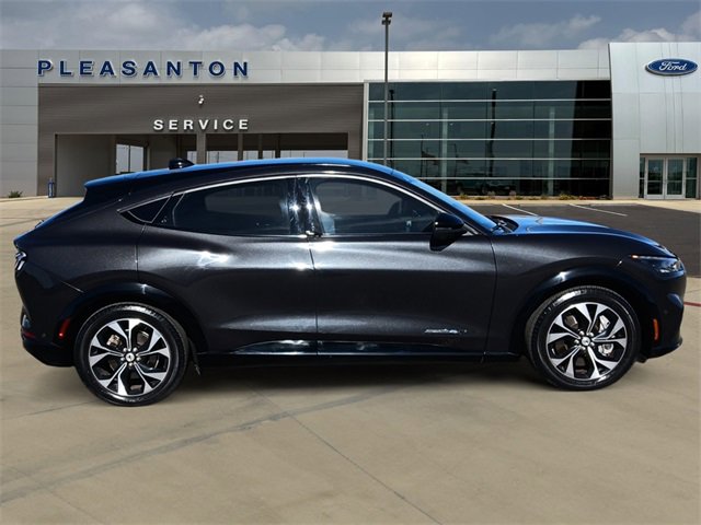 Used 2022 Ford Mustang Mach-E Premium image 6