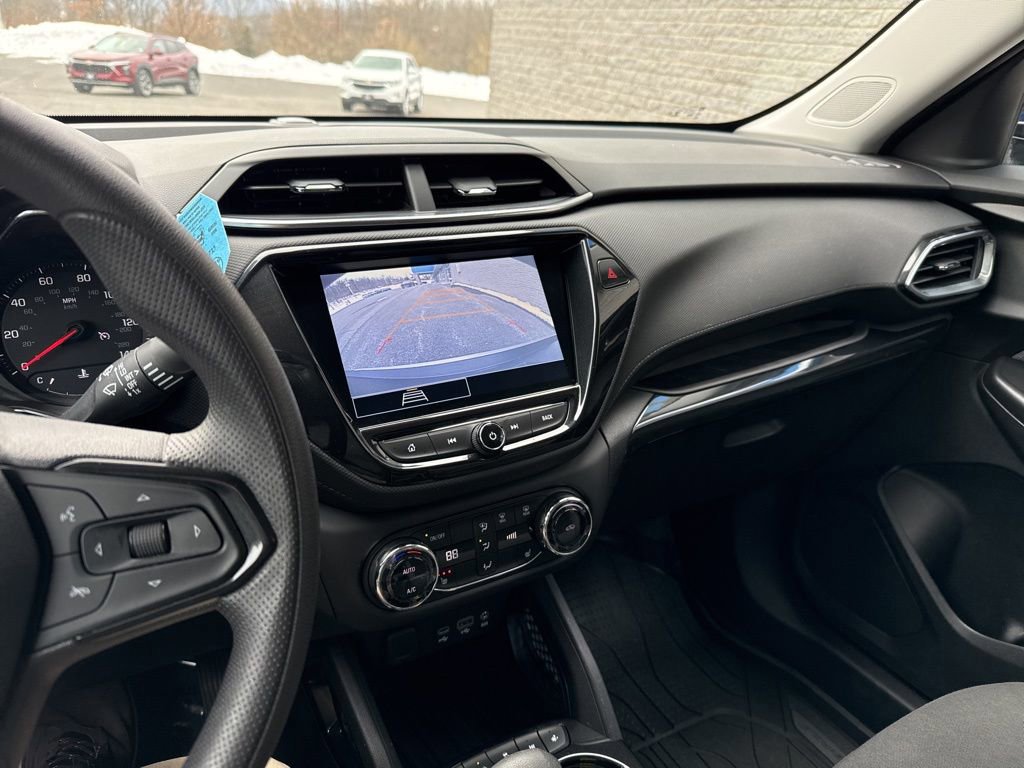 Used 2023 Chevrolet TrailBlazer LT w/ Convenience Package image 21