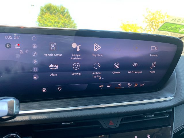 Used 2025 Buick Envision Preferred AWD/4WD image 21