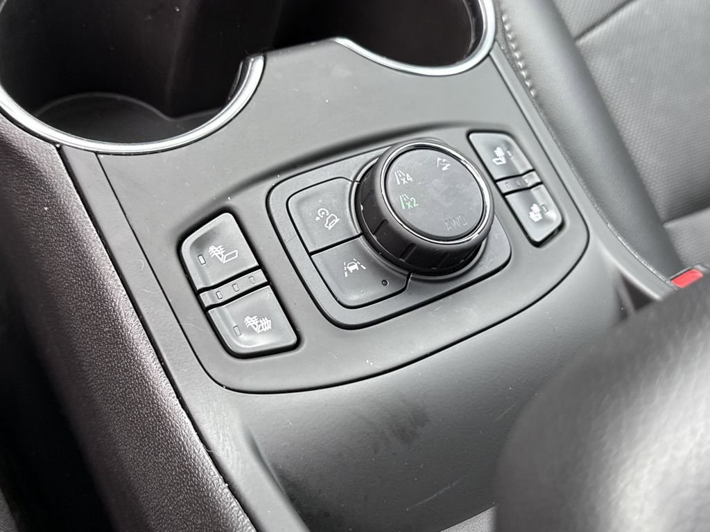 Used 2022 GMC Terrain SLT w/ Elevation Edition image 22