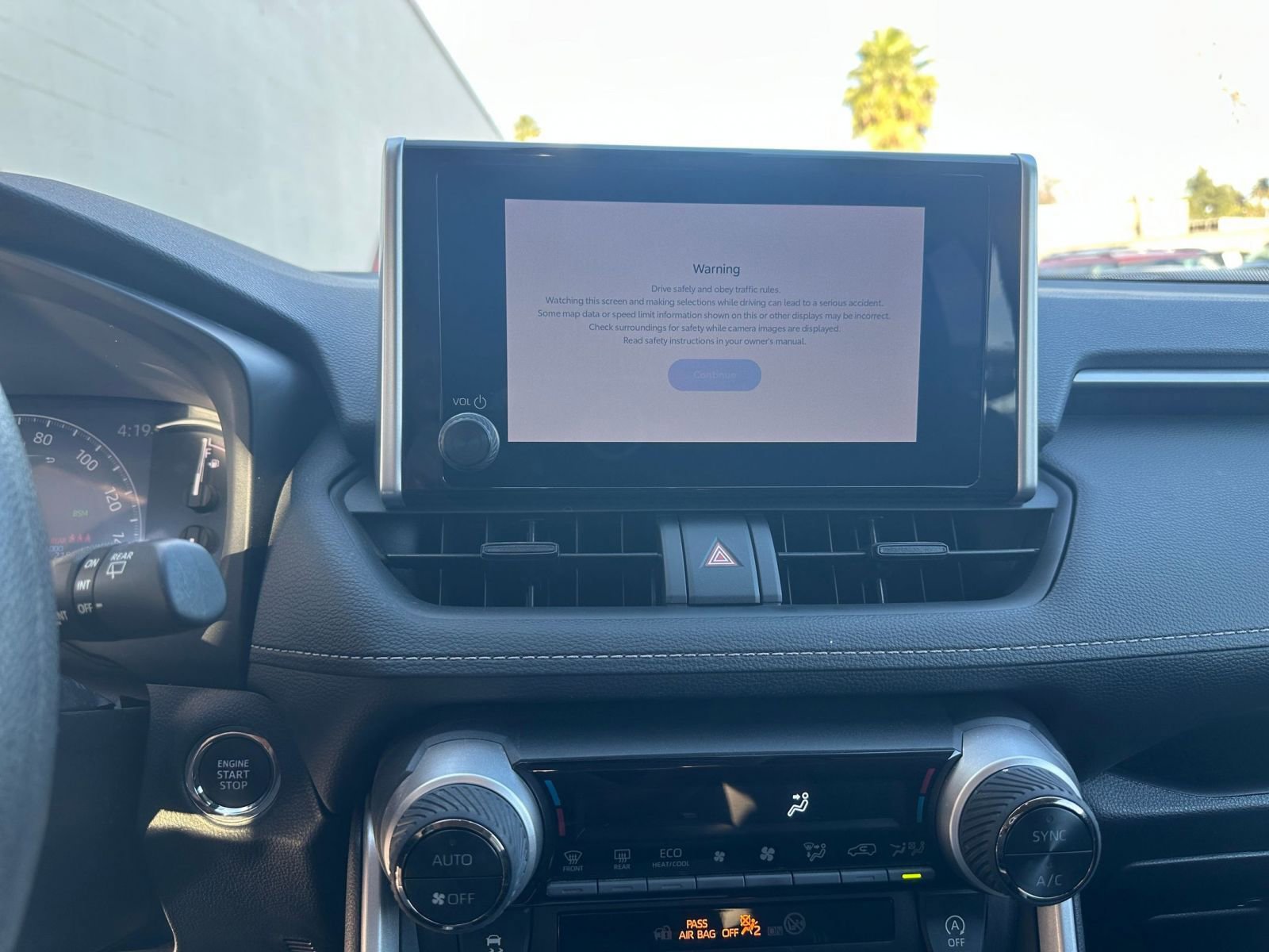 Used 2025 Toyota RAV4 XLE w/ Convenience Package image 17