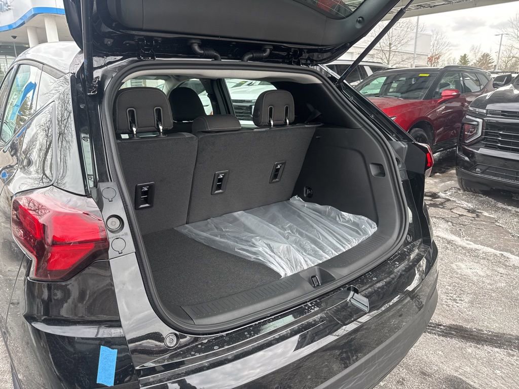 New 2027 Chevrolet Bolt LT w/ Comfort Package image 14