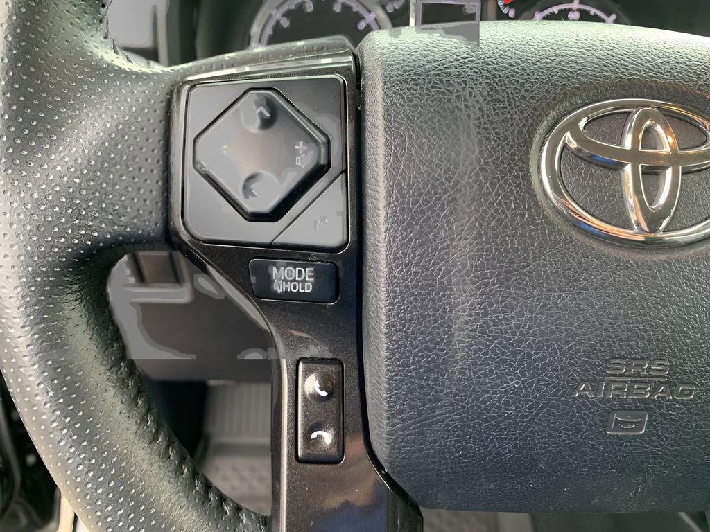 Used 2021 Toyota 4Runner Venture w/ Moonroof Package image 24