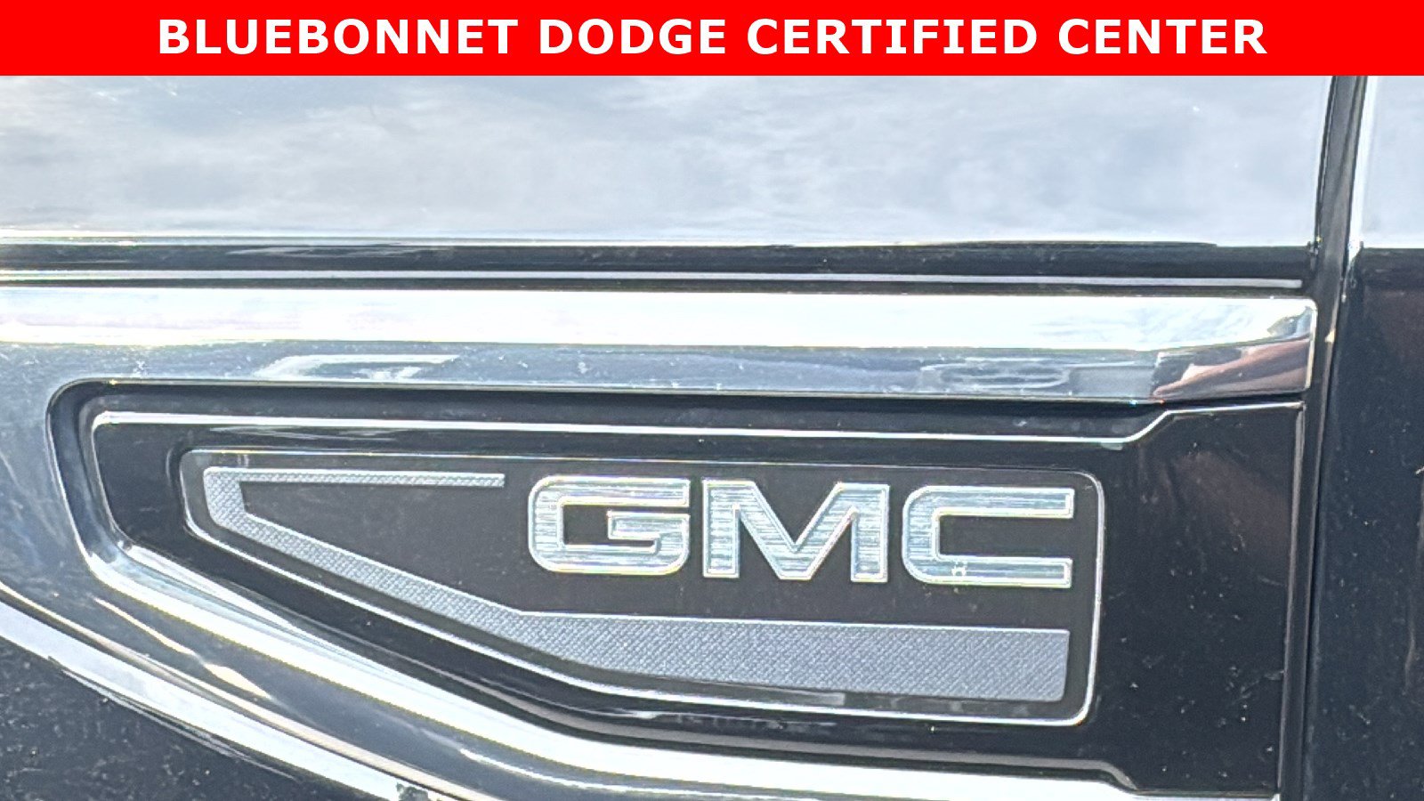Used 2022 GMC Yukon AT4 w/ AT4 Premium Plus Package AWD/4WD image 18