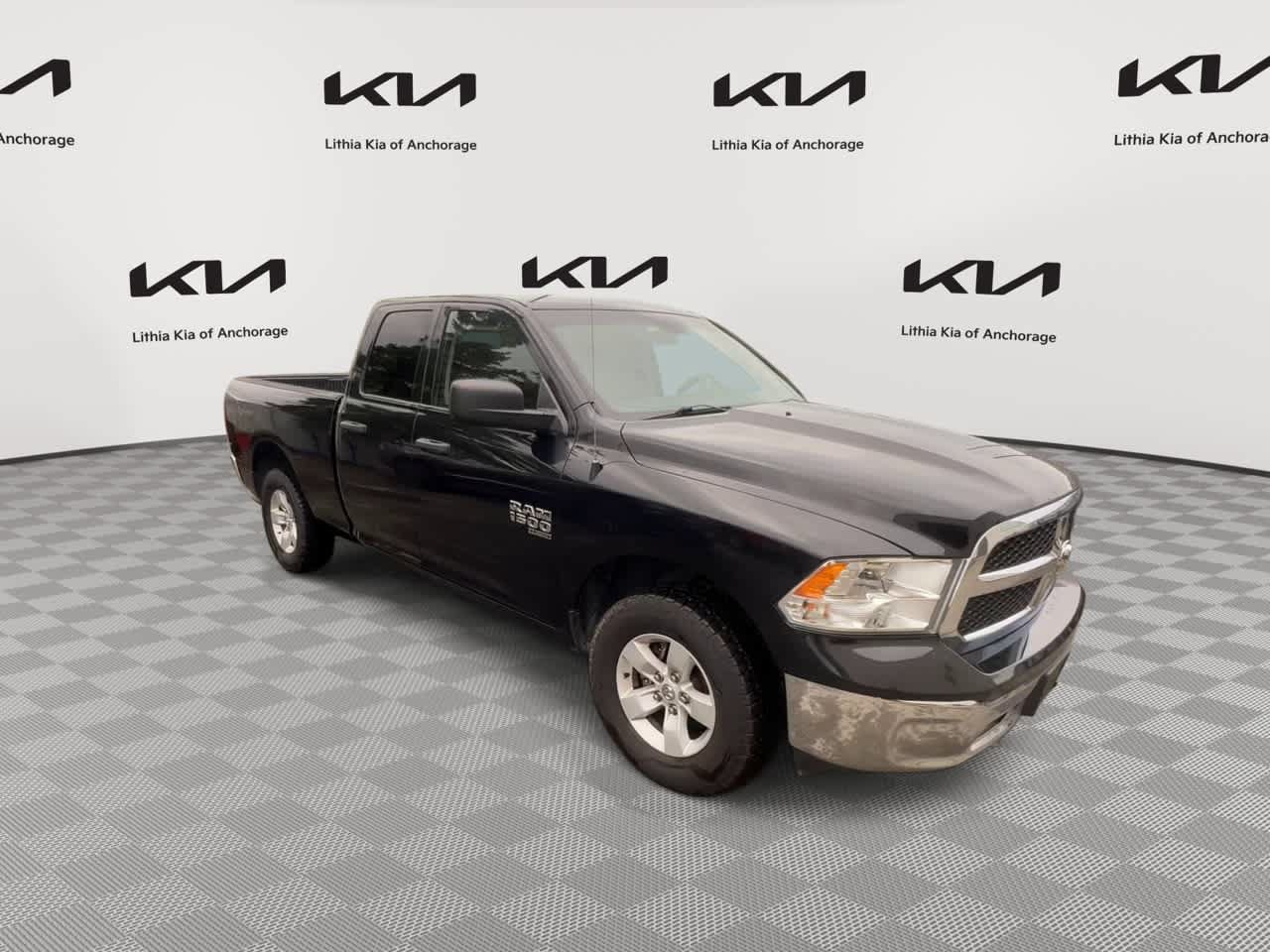 Used 2024 RAM 1500 Classic SLT AWD/4WD image 2