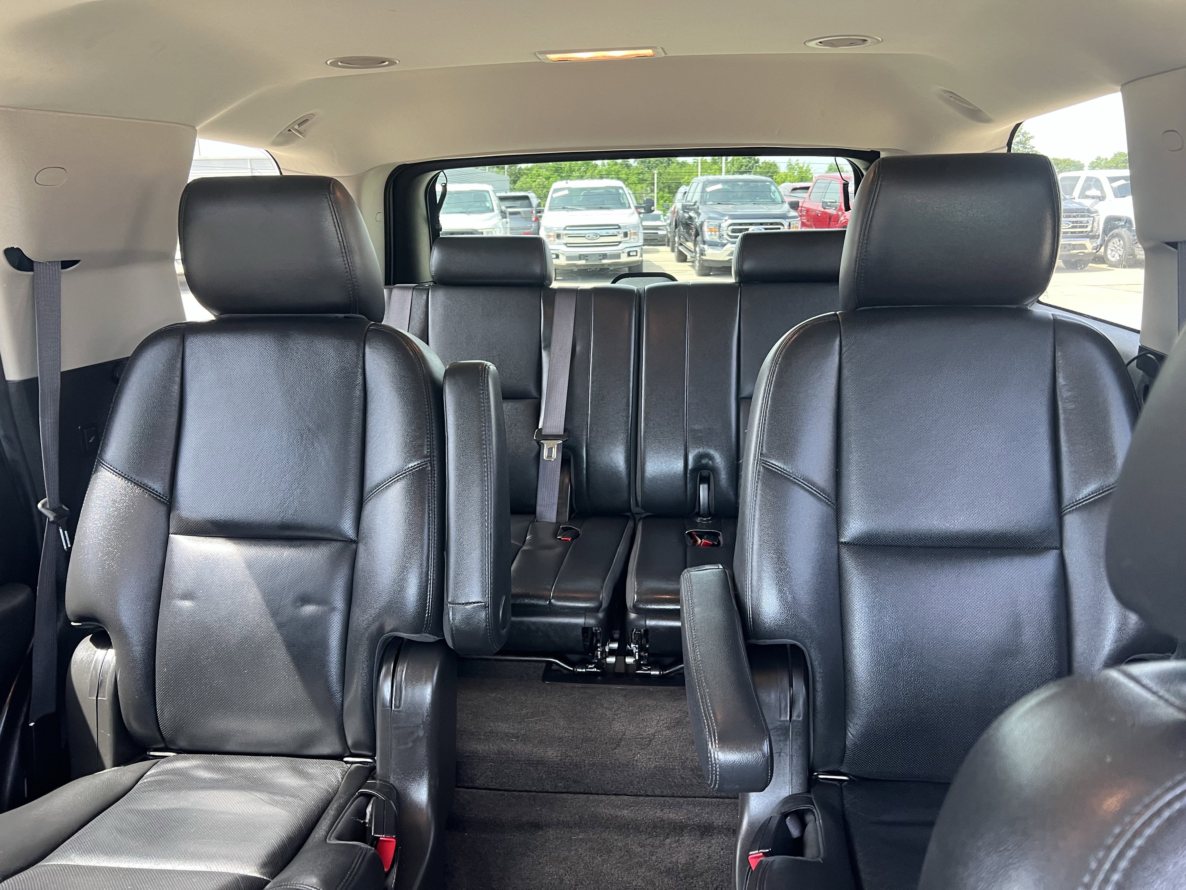 Used 2012 Chevrolet Tahoe LTZ AWD/4WD image 16