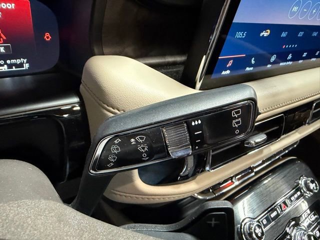 Used 2023 Lincoln Nautilus Reserve w/ Equipment Group 201A image 37