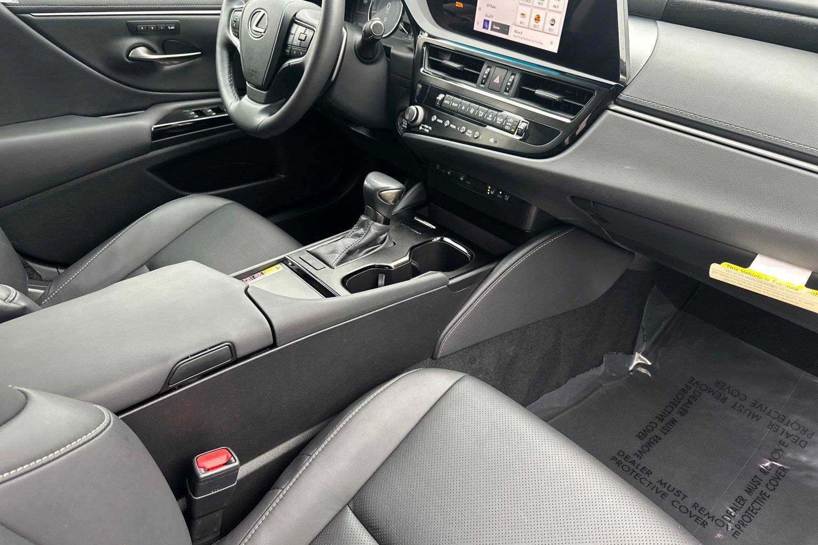 Certified 2024 Lexus ES 350 w/ Premium Package image 18