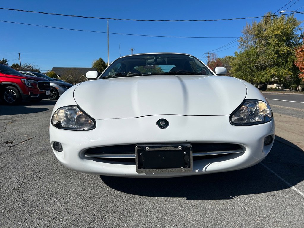 Used 1998 Jaguar XK8 Convertible image 9