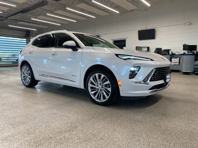 Certified 2024 Buick Envision Avenir image 3