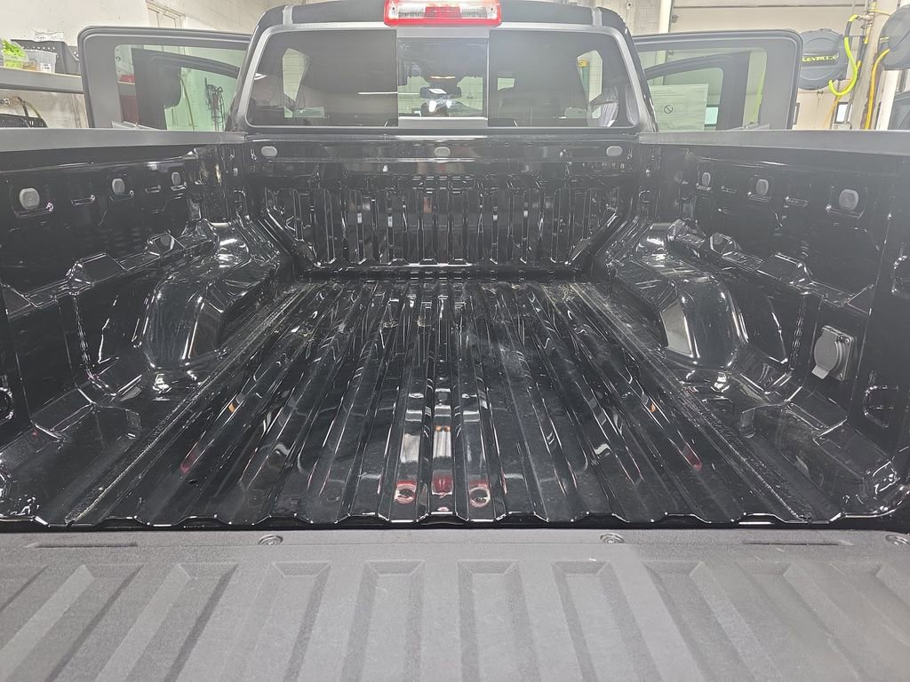 New 2026 GMC Canyon AT4 AWD/4WD image 12