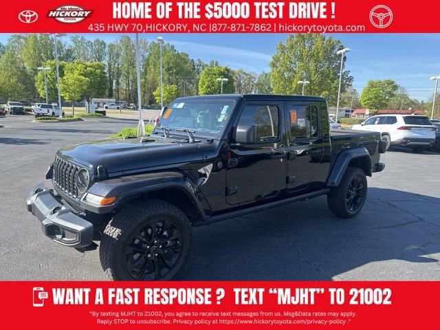Used 2024 Jeep Gladiator Sport image 1