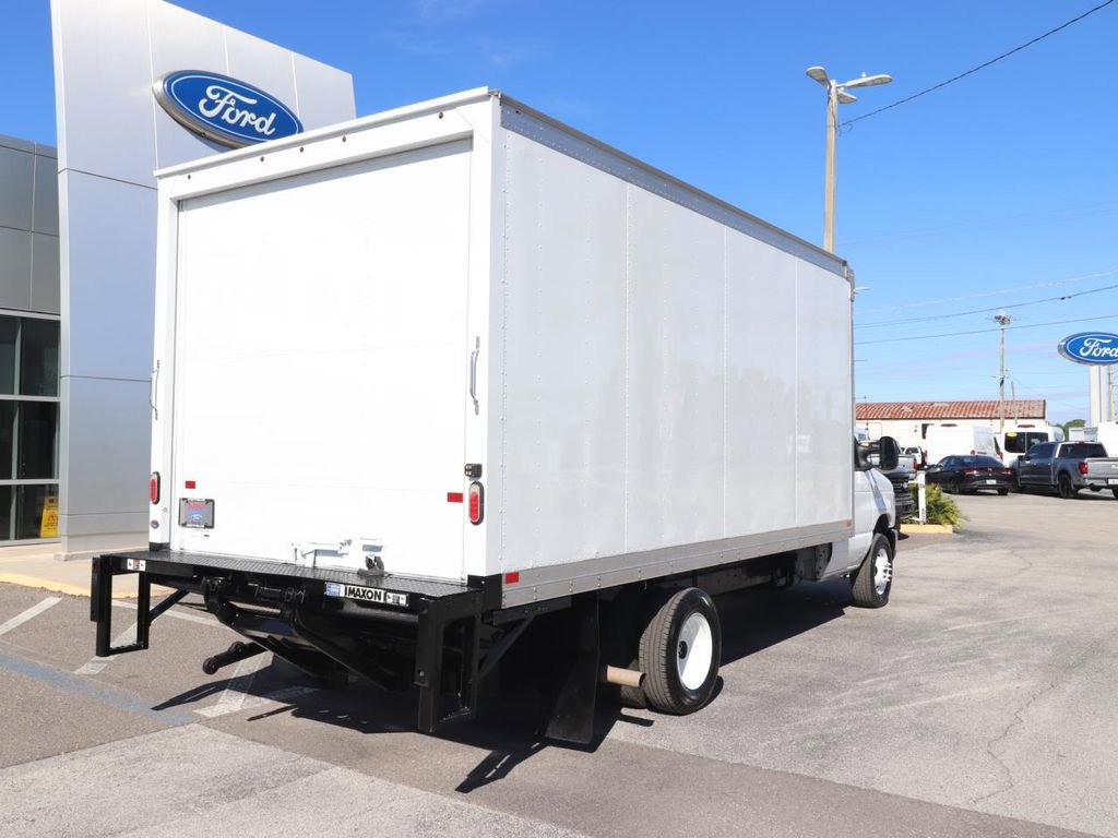 Certified 2024 Ford E-450 and Econoline 450 Super Duty w/ Power Windows & Locks Group image 17