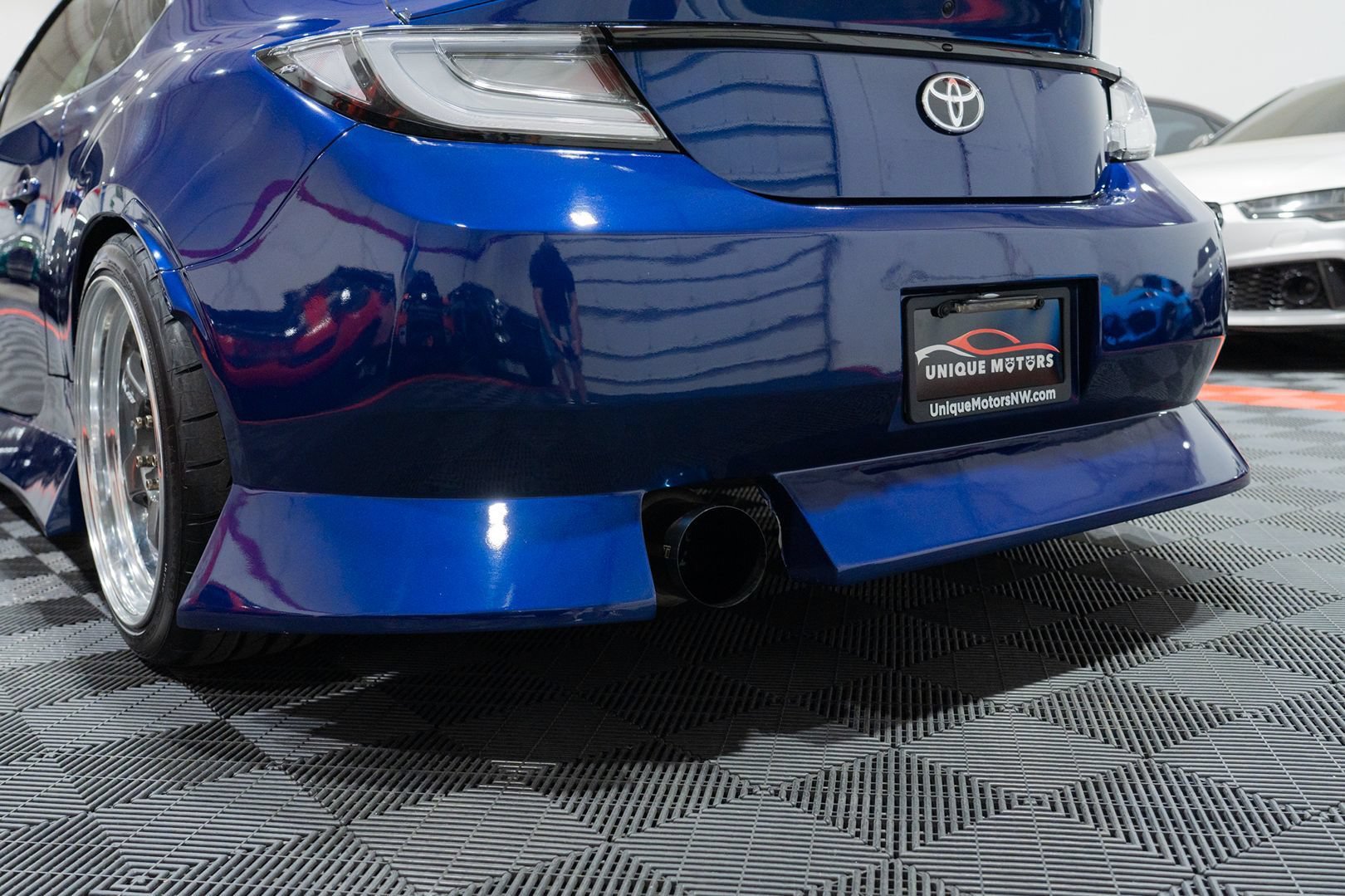 Used 2022 Toyota GR86 Premium w/ ALL Weather Mat Package (TMS) RWD image 10