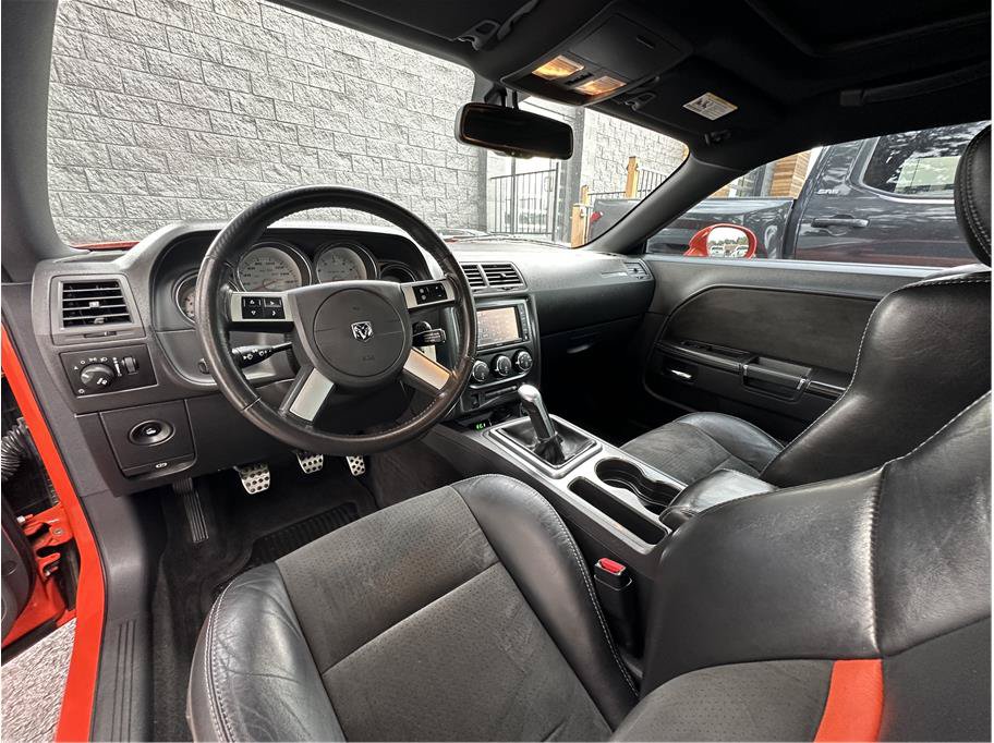Used 2009 Dodge Challenger SRT8 w/ SRT Option Group II RWD image 14