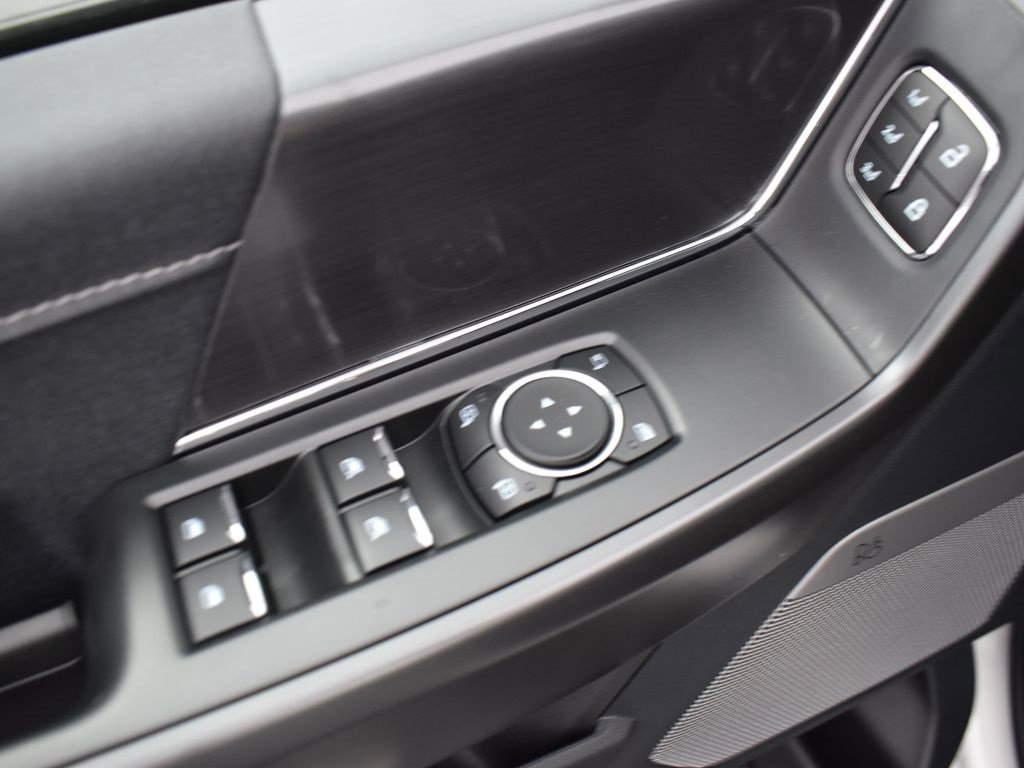 New 2025 Ford F150 Lariat w/ Equipment Group 501A Mid image 11