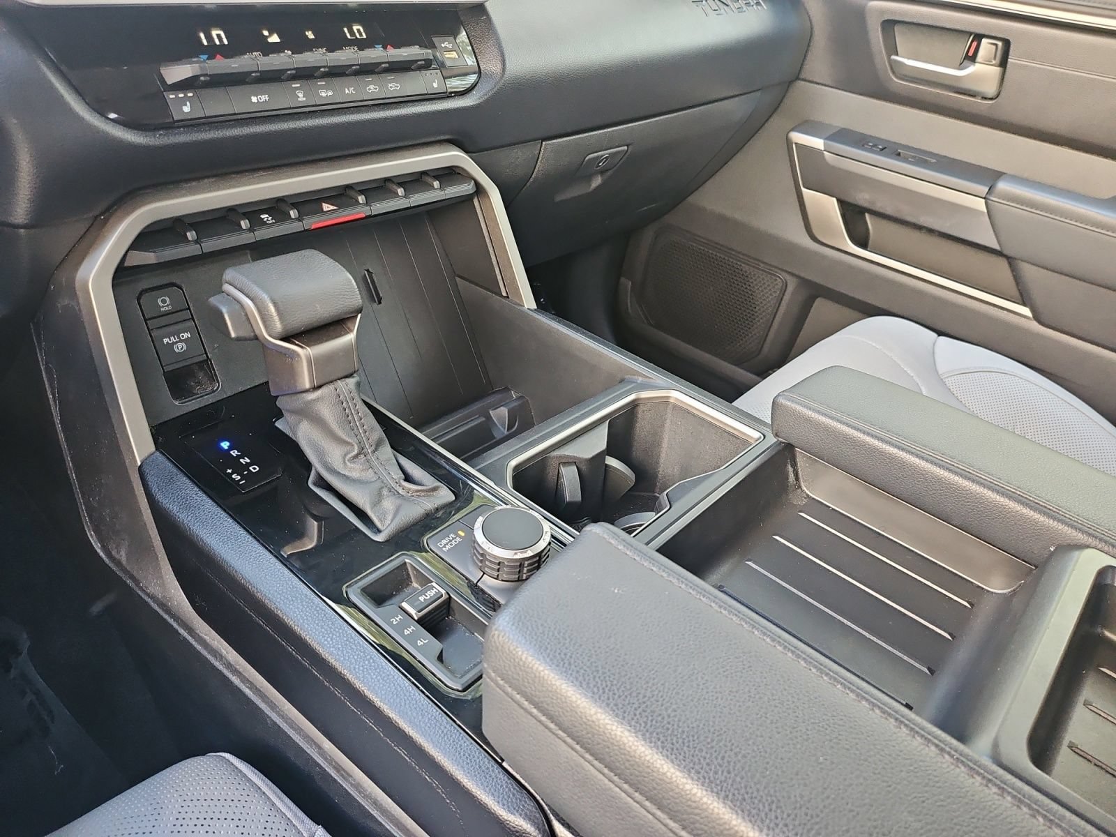 Used 2024 Toyota Tundra SR5 w/ SR5 Premium Package AWD/4WD image 25