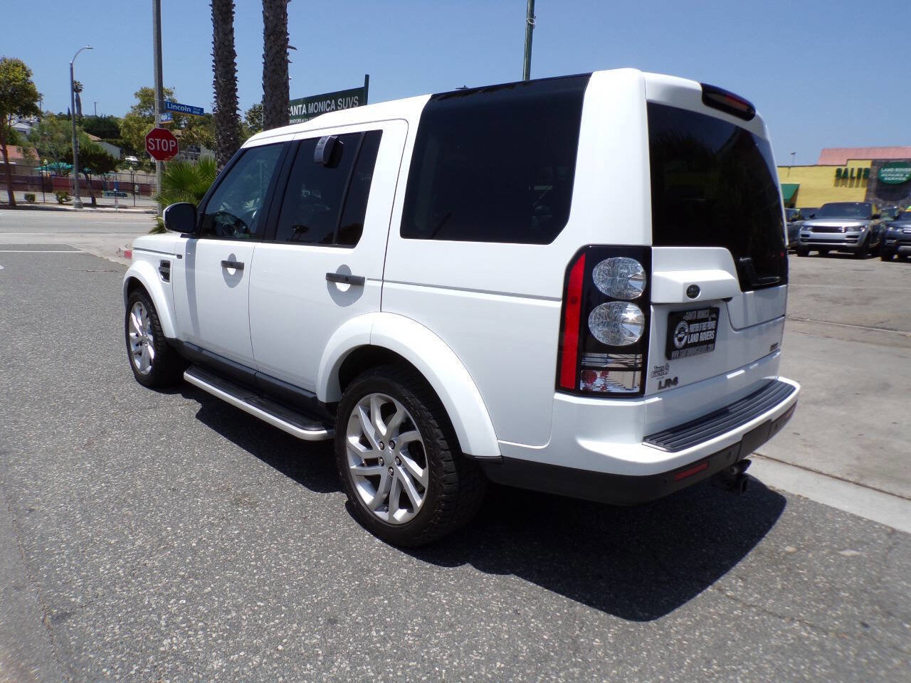 Used 2016 Land Rover LR4 HSE AWD/4WD image 6