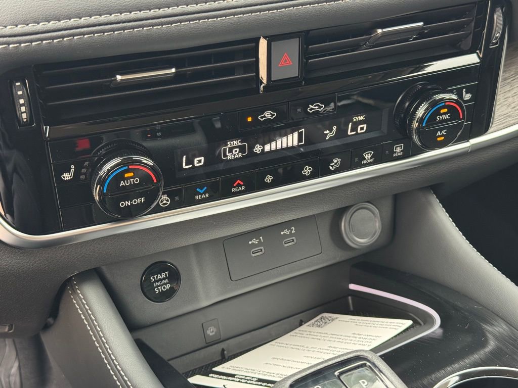 New 2026 Nissan Rogue Platinum image 12