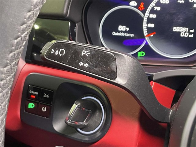 Used 2021 Porsche Cayenne Turbo image 39