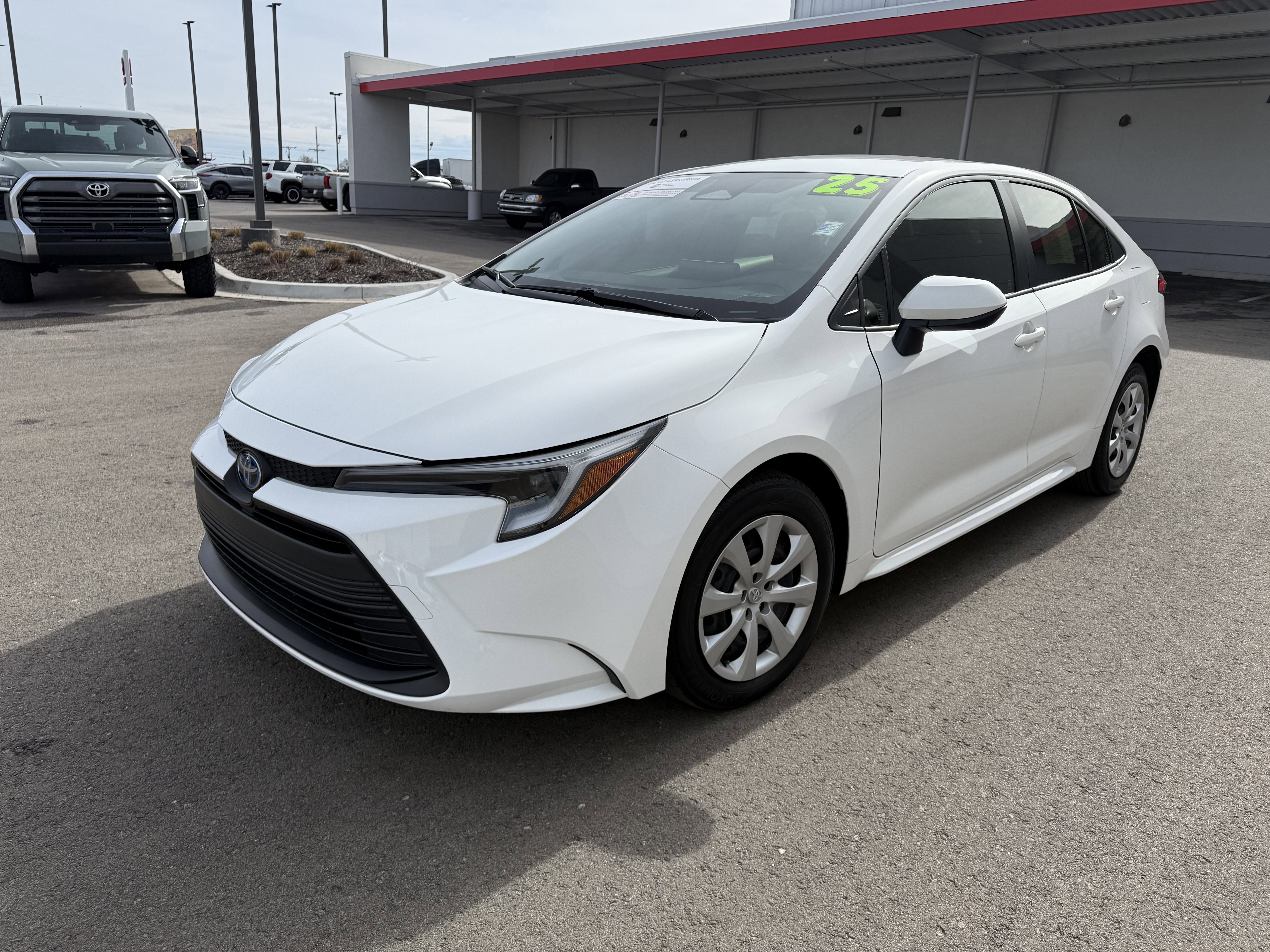 Certified 2025 Toyota Corolla LE image 8