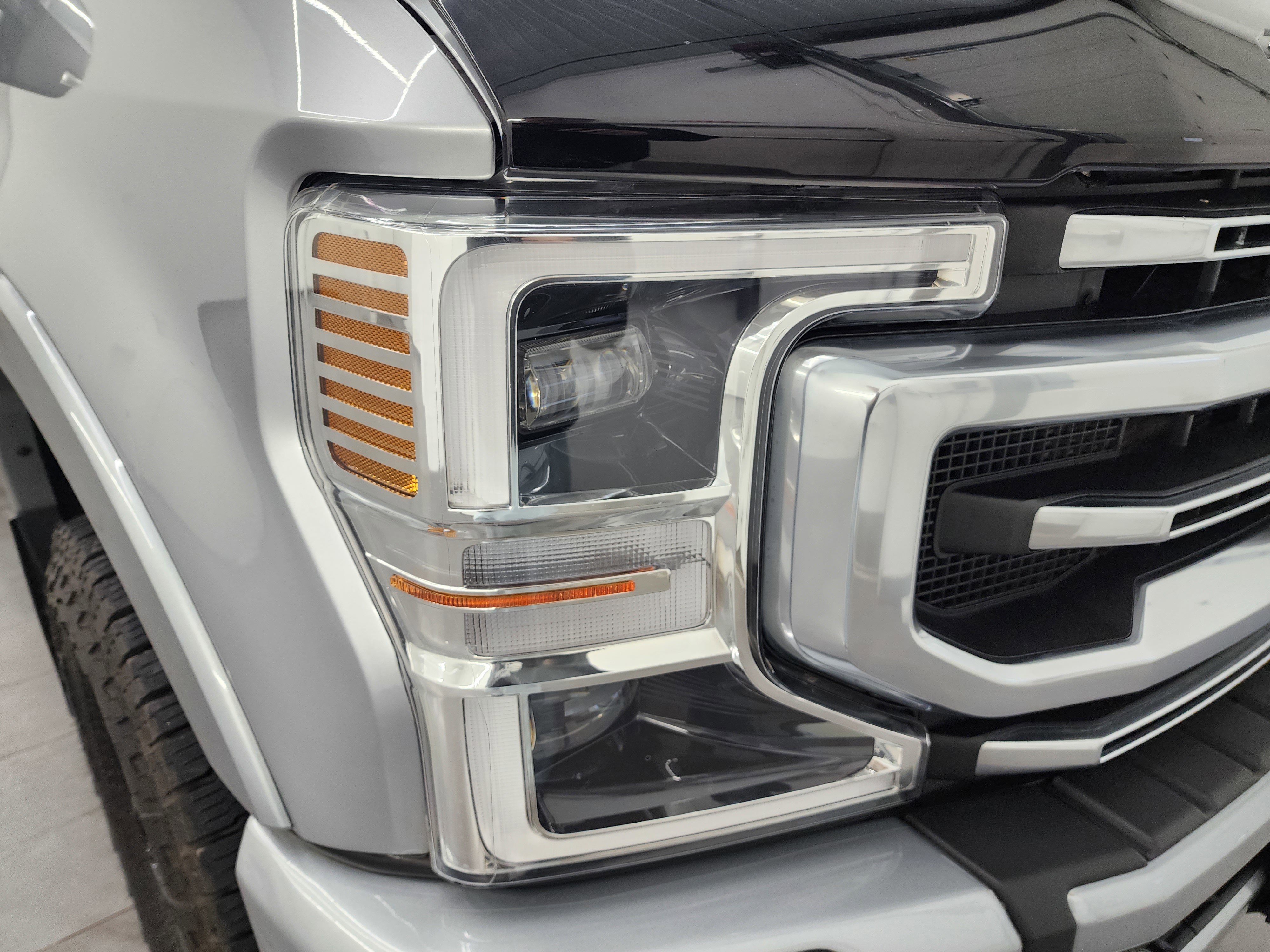 Used 2022 Ford F250 Platinum w/ Tremor Off-Road Package image 26