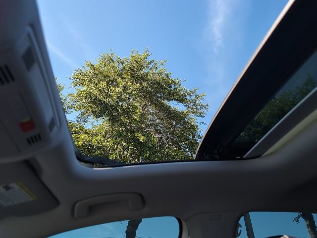 Used 2024 Volkswagen Jetta SEL FWD image 24