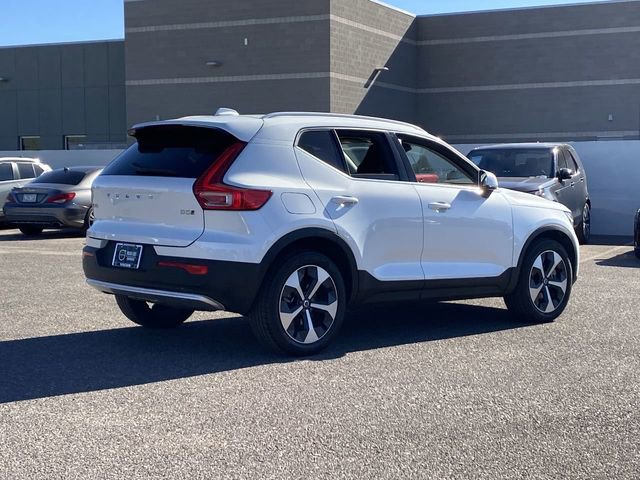 Certified 2025 Volvo XC40 B5 Core w/ Protection Package Premier image 7