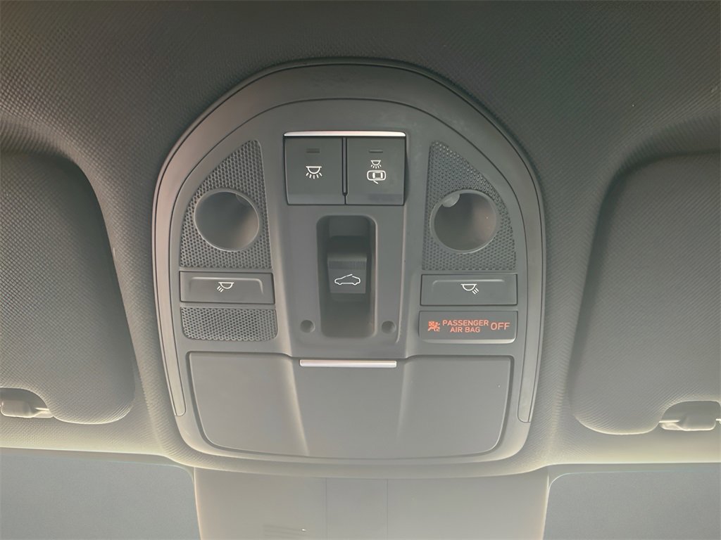 Used 2023 Genesis G70 2.0T w/ Sport Prestige Package image 30