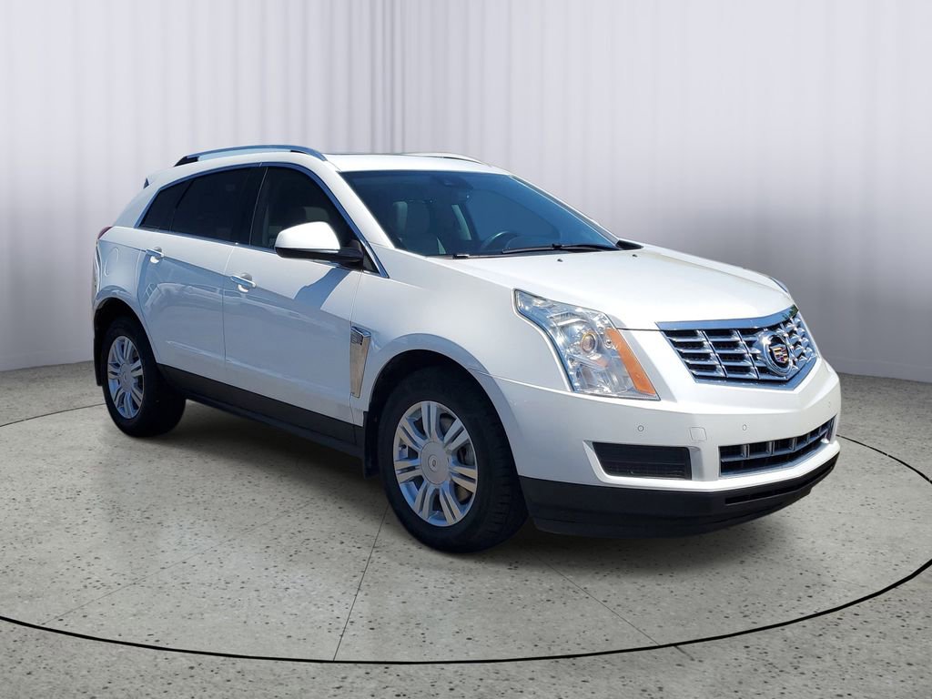Used 2015 Cadillac SRX Luxury w/ Driver Awareness Package FWD image 2