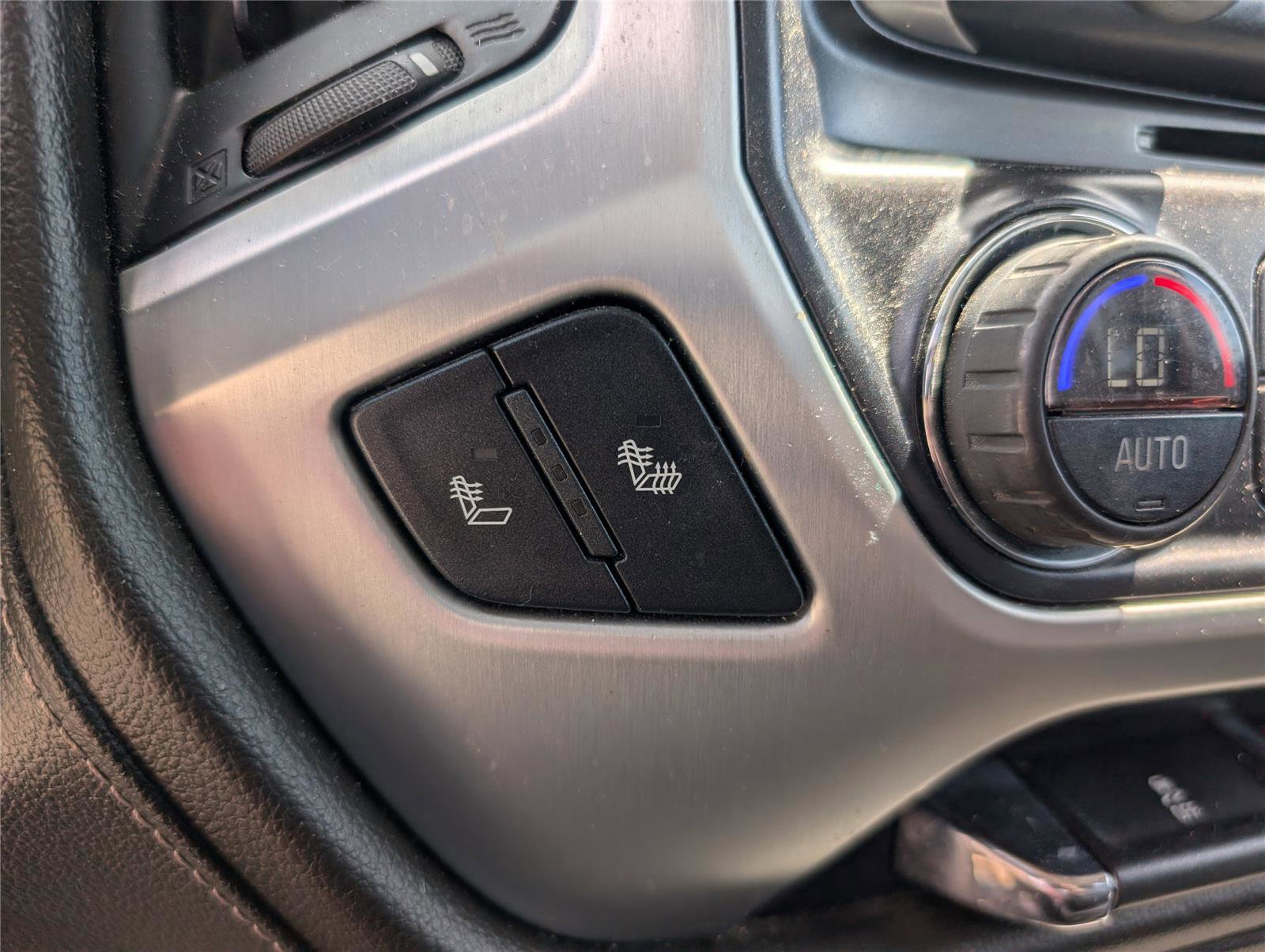 Used 2015 GMC Sierra 1500 SLE w/ SLE Value Package image 18