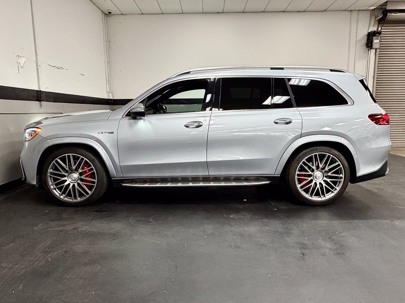 Used 2024 Mercedes-Benz GLS 63 AMG 4MATIC image 9